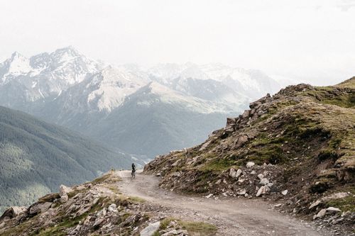 Le Pilgrimage is a gravel event in 3 stages through the french alps!