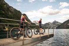 The Skywalk at lake Traunsee is a great viewing point for gravel cyclists.